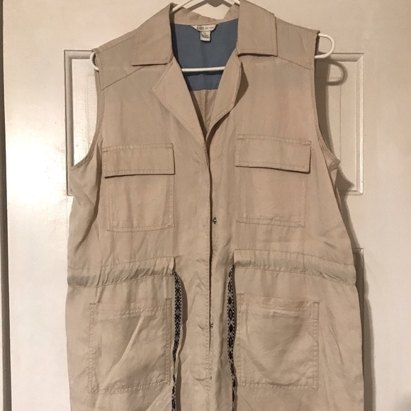 Cato Vest - Picture 2 of 6